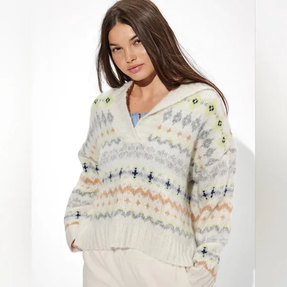 American Eagle Outfitters Women's V-Neck Sweater with Multicolor Pattern - Picture 7 of 7